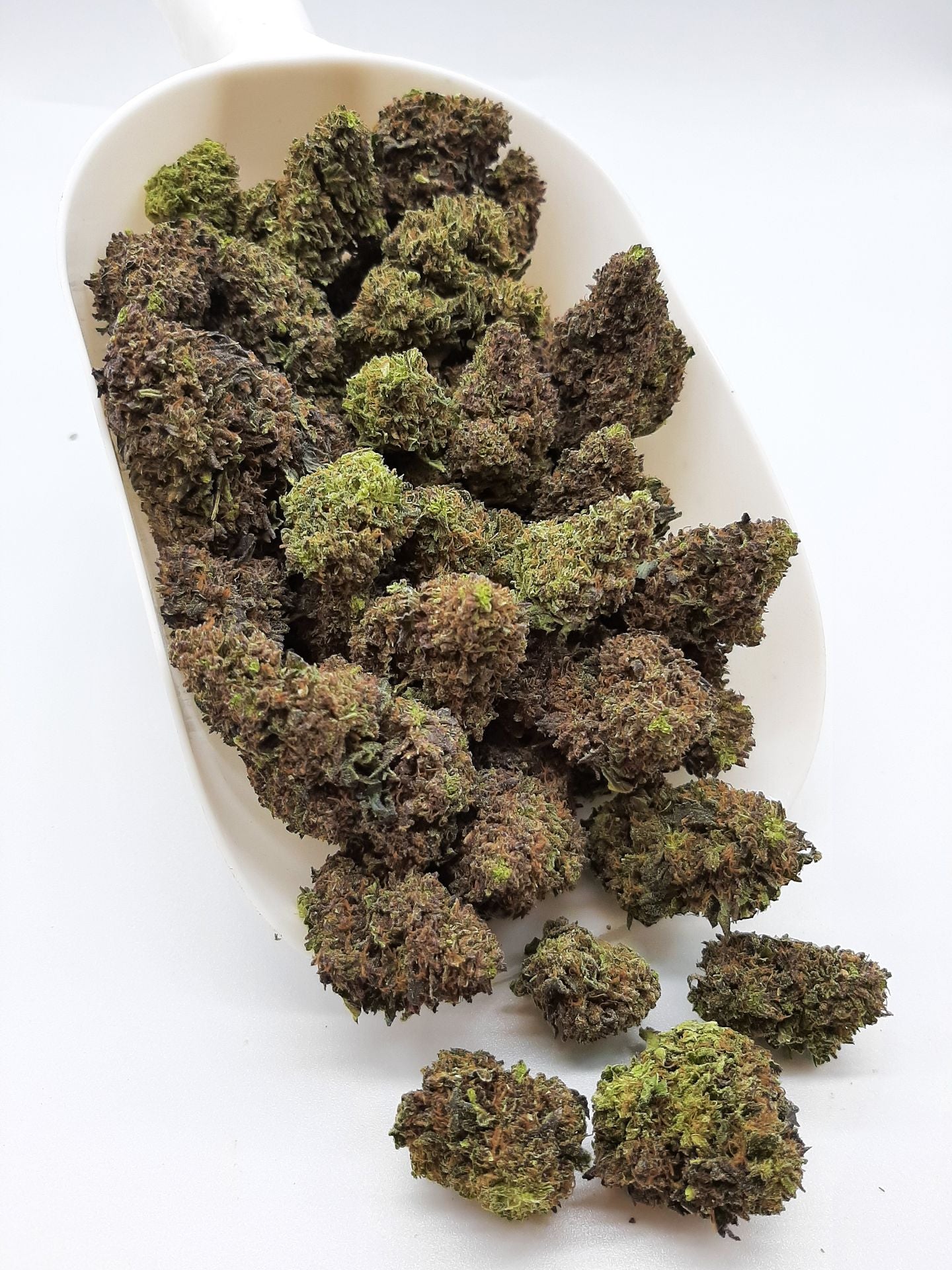 CBD bloem  Flower Power Mix 14% CBD  3 gram € 13,50